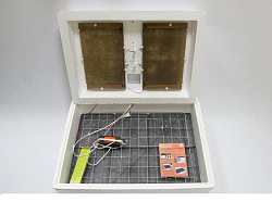 Инкубатор Идеальная наседка 104 яиц 220/12Вт Авто