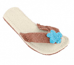 Игрушка для собак NATURAL из люфы Тапок 15см Triol